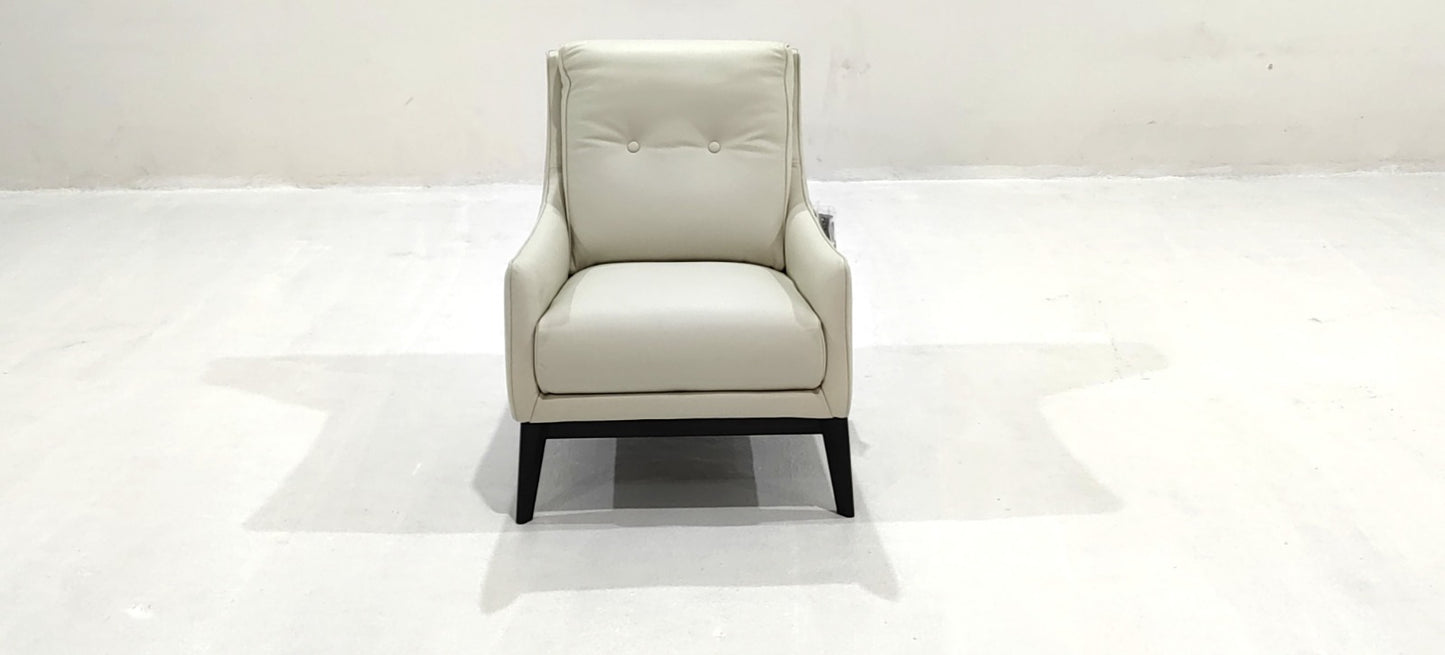 C011-003-10 - ARM CHAIR - BLR WH