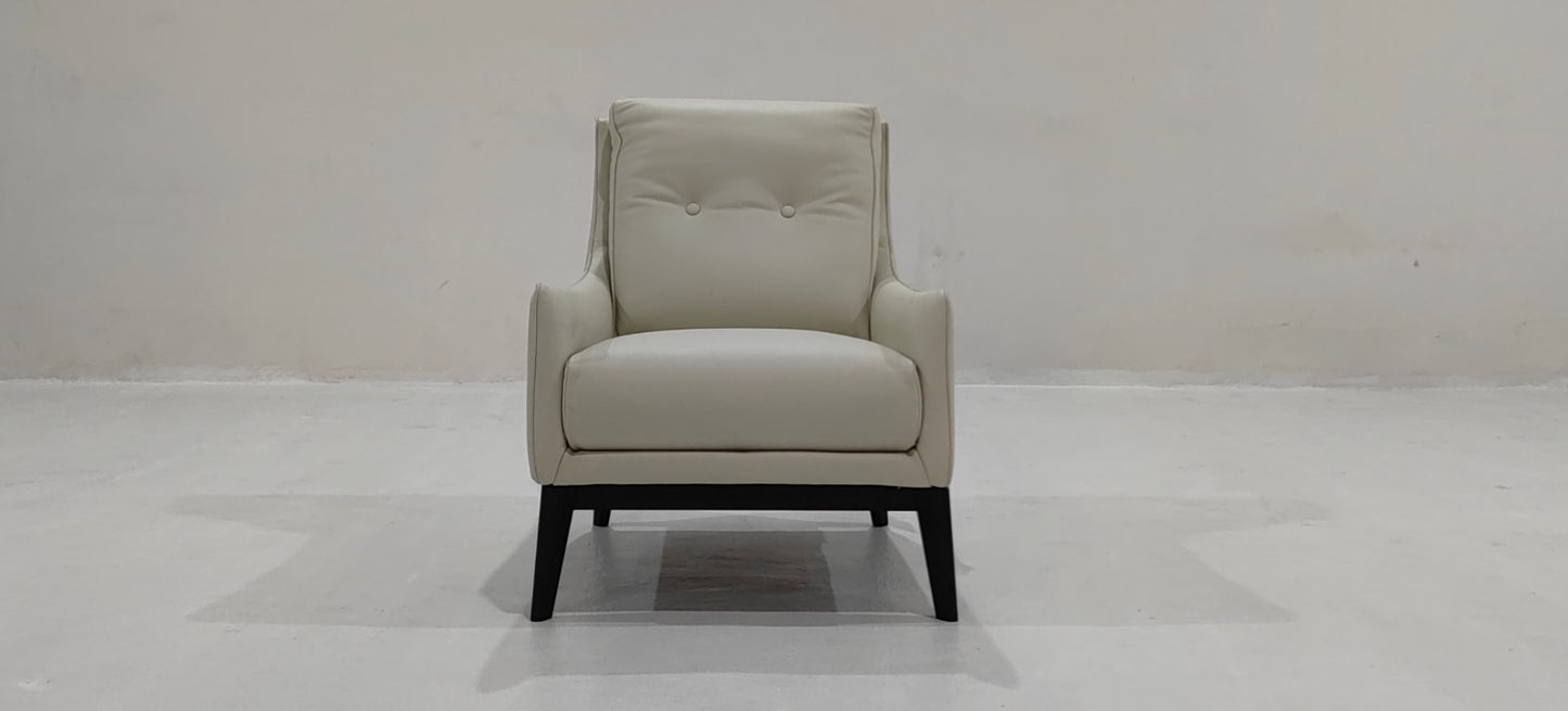 C011-003-10 - ARM CHAIR - BLR WH