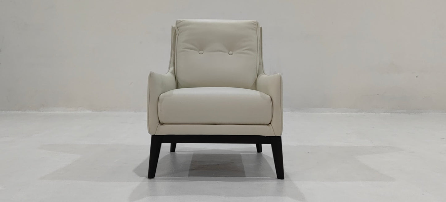 C011-003-10 - ARM CHAIR - BLR WH