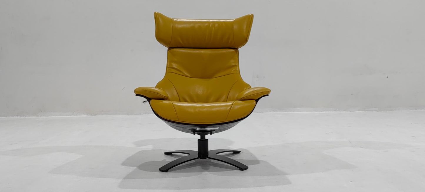A985(7) - CHAIR+OTTOMAN - BLR WH