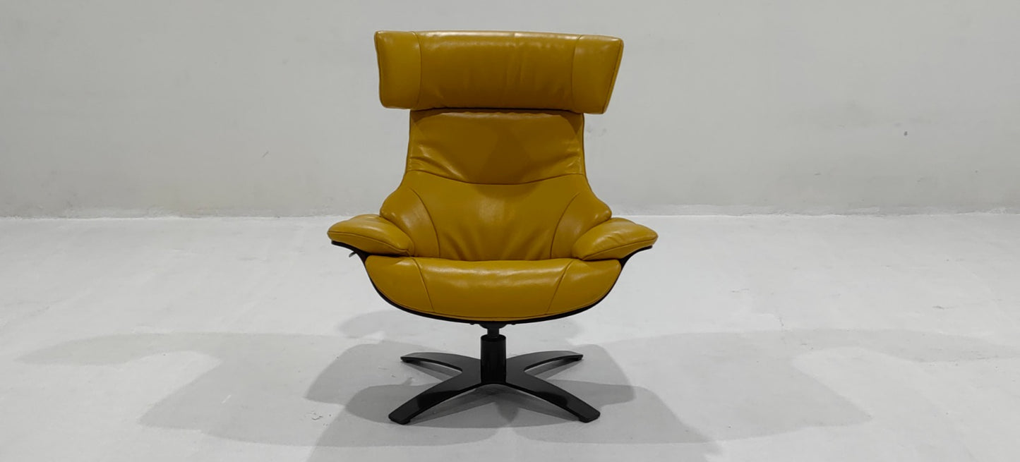 A985(7) - CHAIR+OTTOMAN - BLR WH