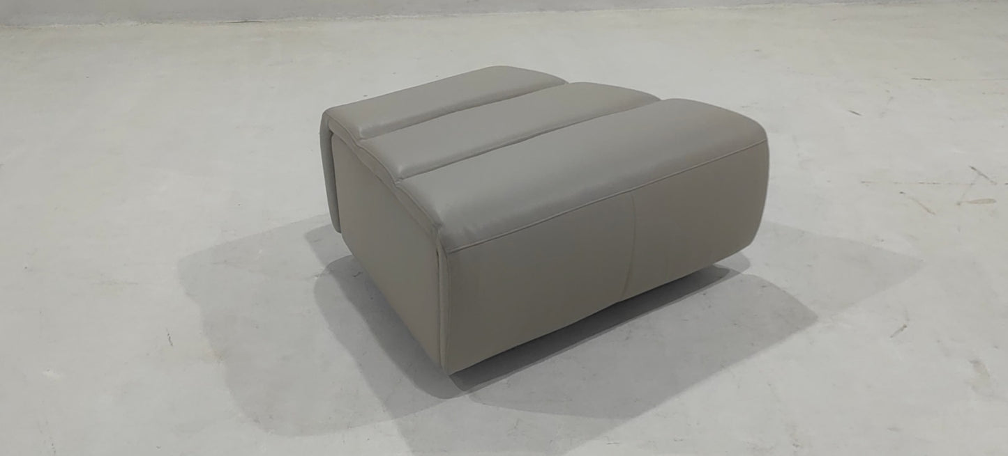D2203(3) - OTTOMAN - BLR WH