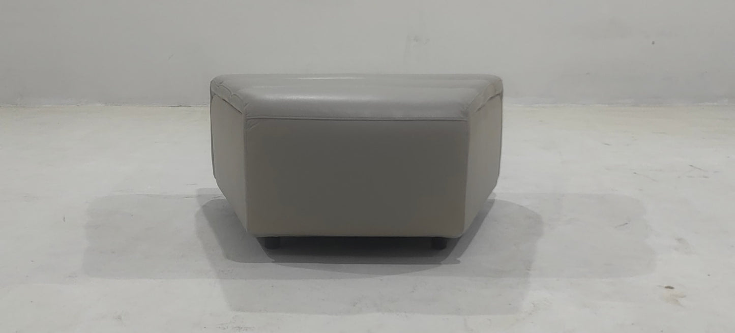 D2203(3) - OTTOMAN - BLR WH