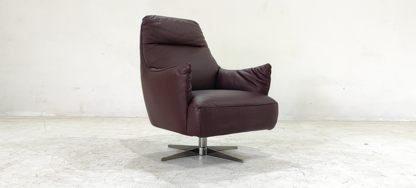 C056-066-14 - SWIVEL CHAIR - BLR WH