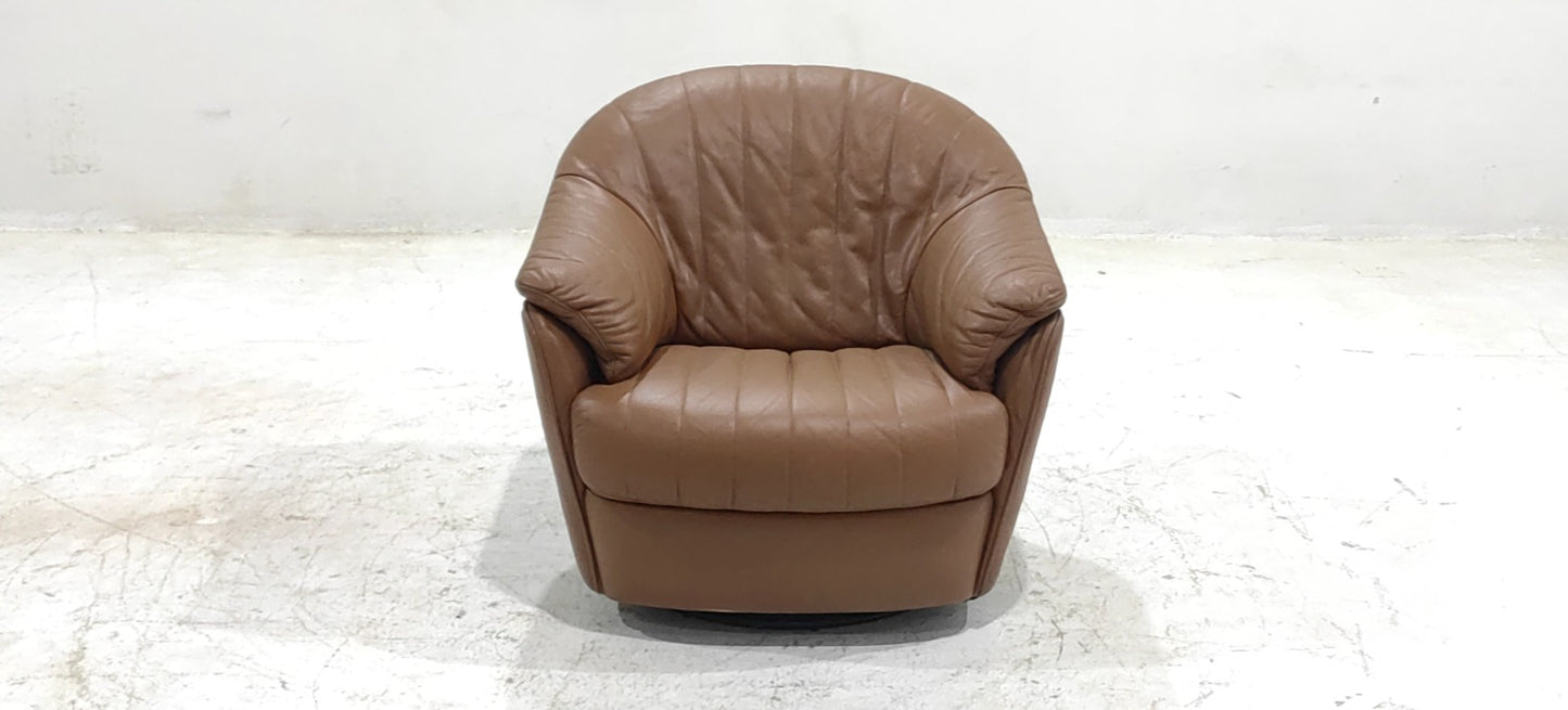C163-129-AD07(9) - SWIVEL CHAIR - BLR WH