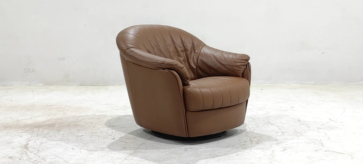 C163-129-AD07(9) - SWIVEL CHAIR - BLR WH
