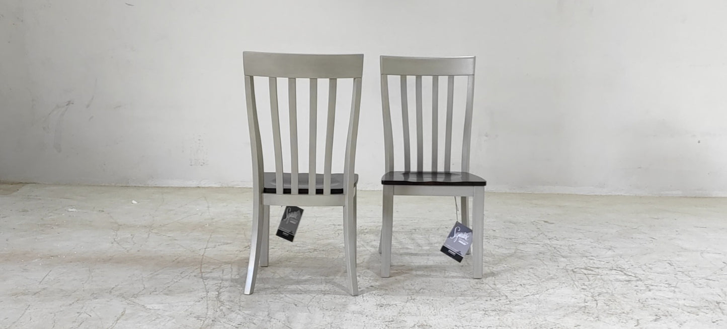 D796-01(29) - DINING CHAIR - BLR WH