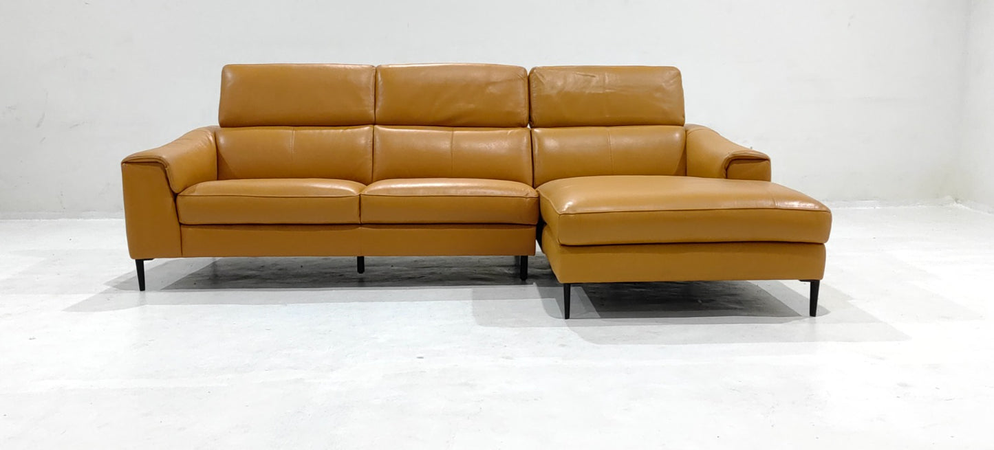 KF.023(2) - 3 SEATER+CHAISE - BLR WH