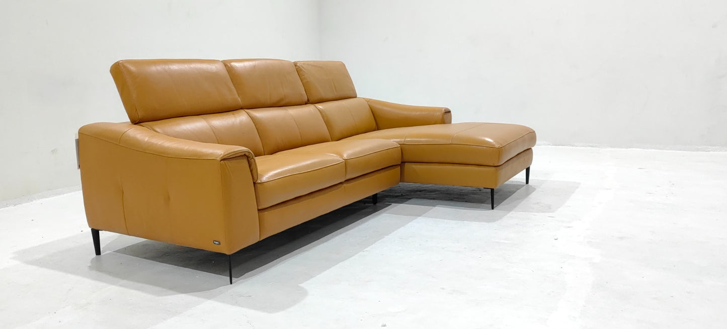 KF.023(2) - 3 SEATER+CHAISE - BLR WH