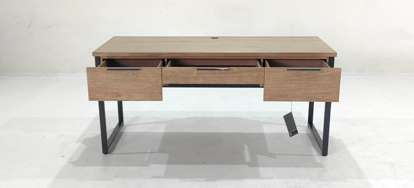 H632-44(8) - DESK - BLR WH