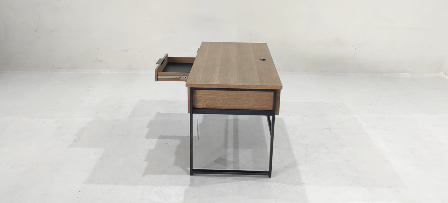 H632-44(8) - DESK - BLR WH