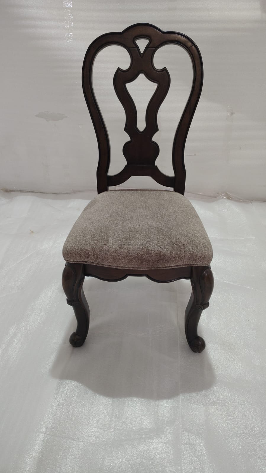 D947-01(1) - DINING CHAIR - HYD WH