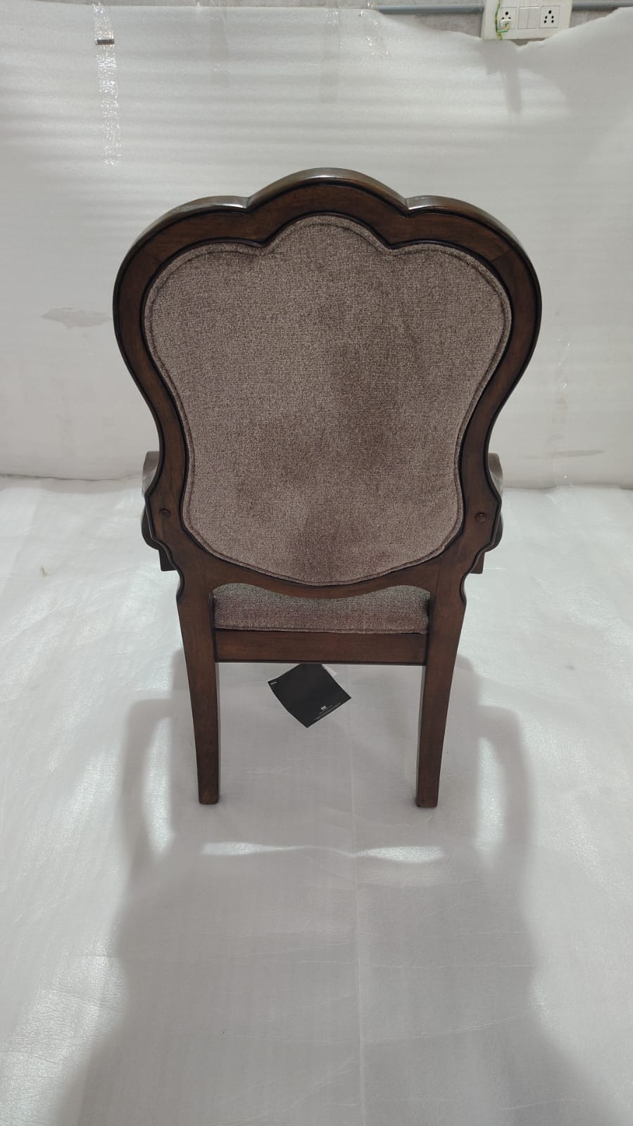 D947-01A(1) - DINING CHAIR - HYD WH