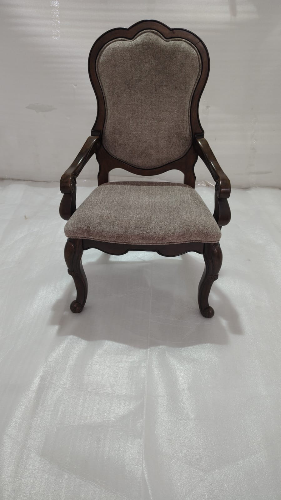 D947-01A(1) - DINING CHAIR - HYD WH