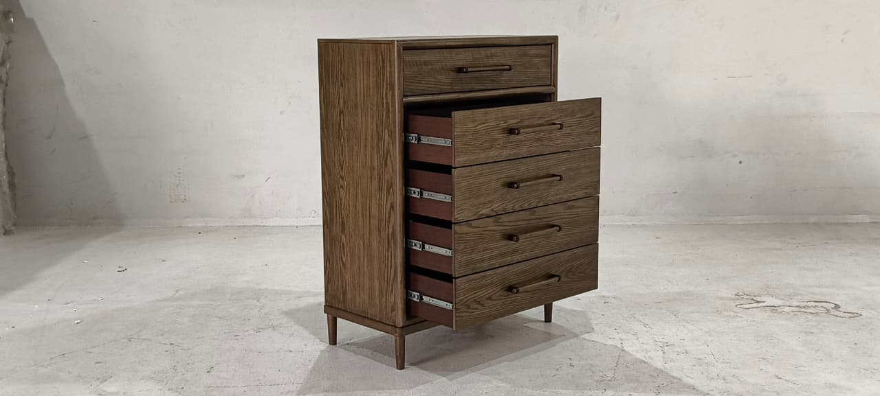 B769-46(5) - CHEST OF DRAWERS - BLR WH