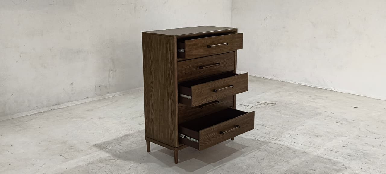 B769-46(5) - CHEST OF DRAWERS - BLR WH