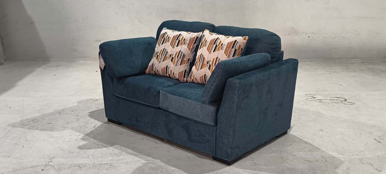 6750735(4) - 2 SEATER - BLR WH