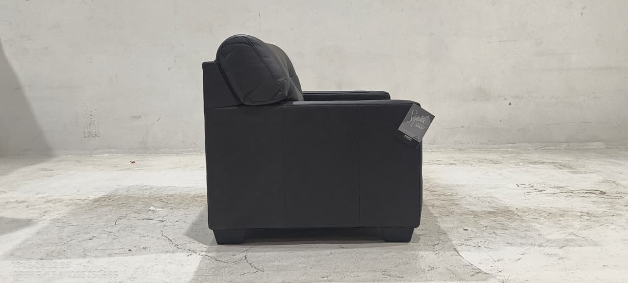 5470635 - 2 SEATER - BLR WH