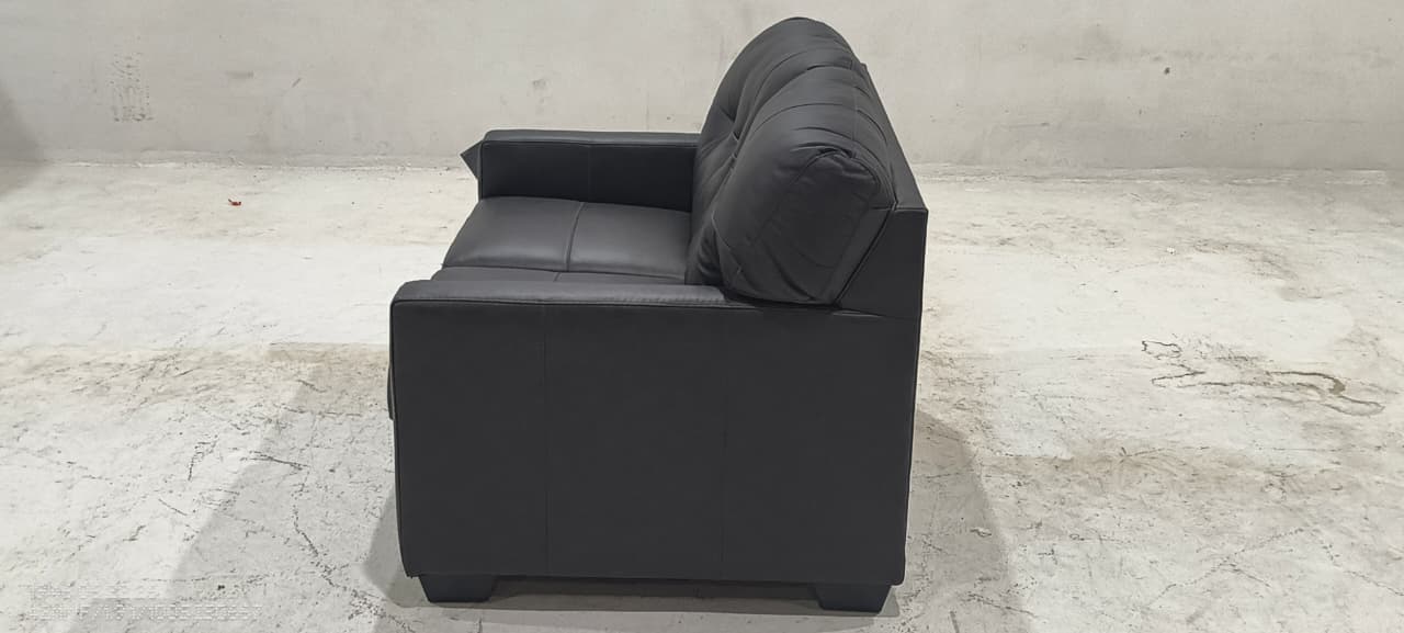 5470635 - 2 SEATER - BLR WH