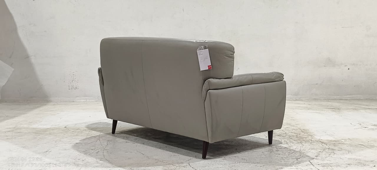 5371(1) - 2 SEATER - BLR WH