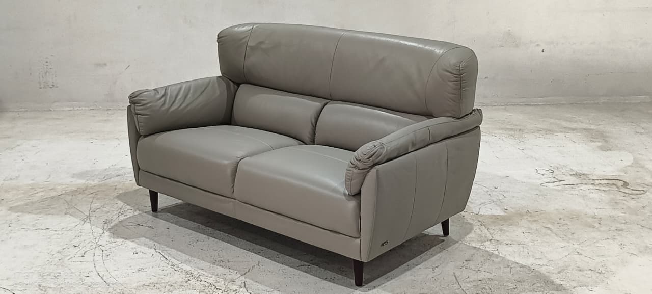 5371(1) - 2 SEATER - BLR WH