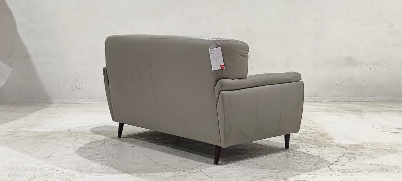5371(1) - 2 SEATER - BLR WH