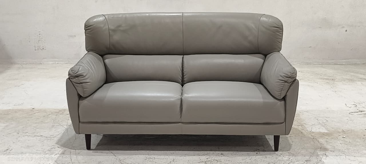 5371(1) - 2 SEATER - BLR WH