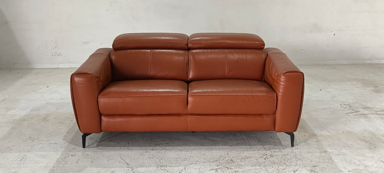 5321(1) - 2 SEATER - BLR WH
