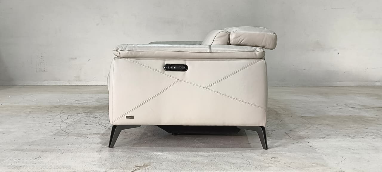 MU-A6234(1) - 2.5 SEATER - BLR WH