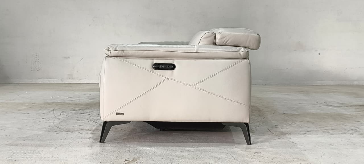 MU-A6234(1) - 2.5 SEATER - BLR WH