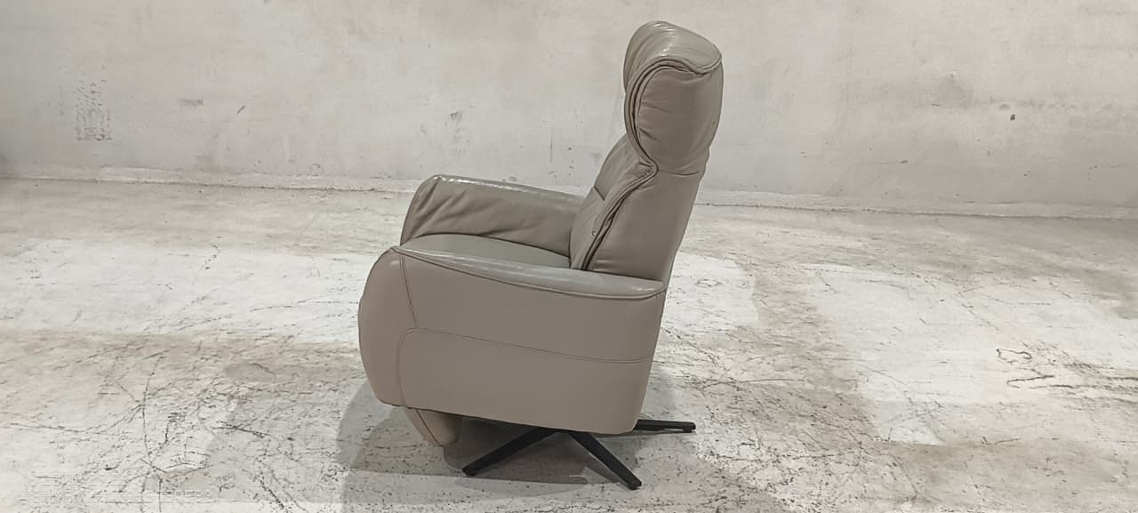RS-B5041(1) - 1 SEATER RECLINER(ELECTRIC) - BLR WH