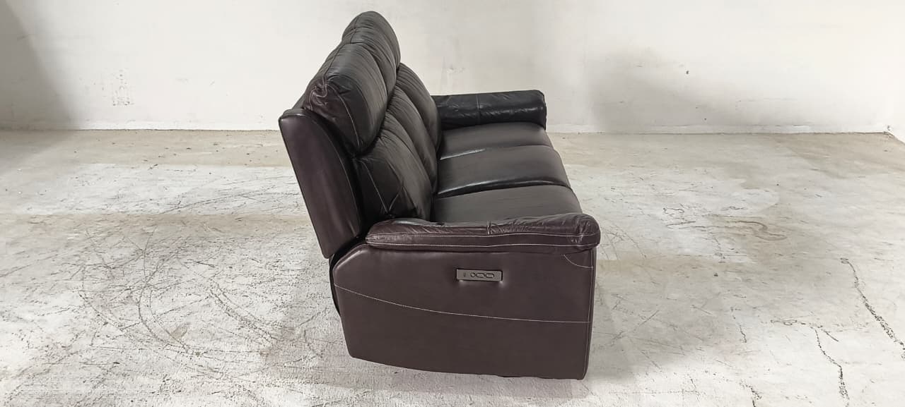 UXW3339HM(1) - 3 SEATER RECLINER(ELECTRIC) - BLR WH