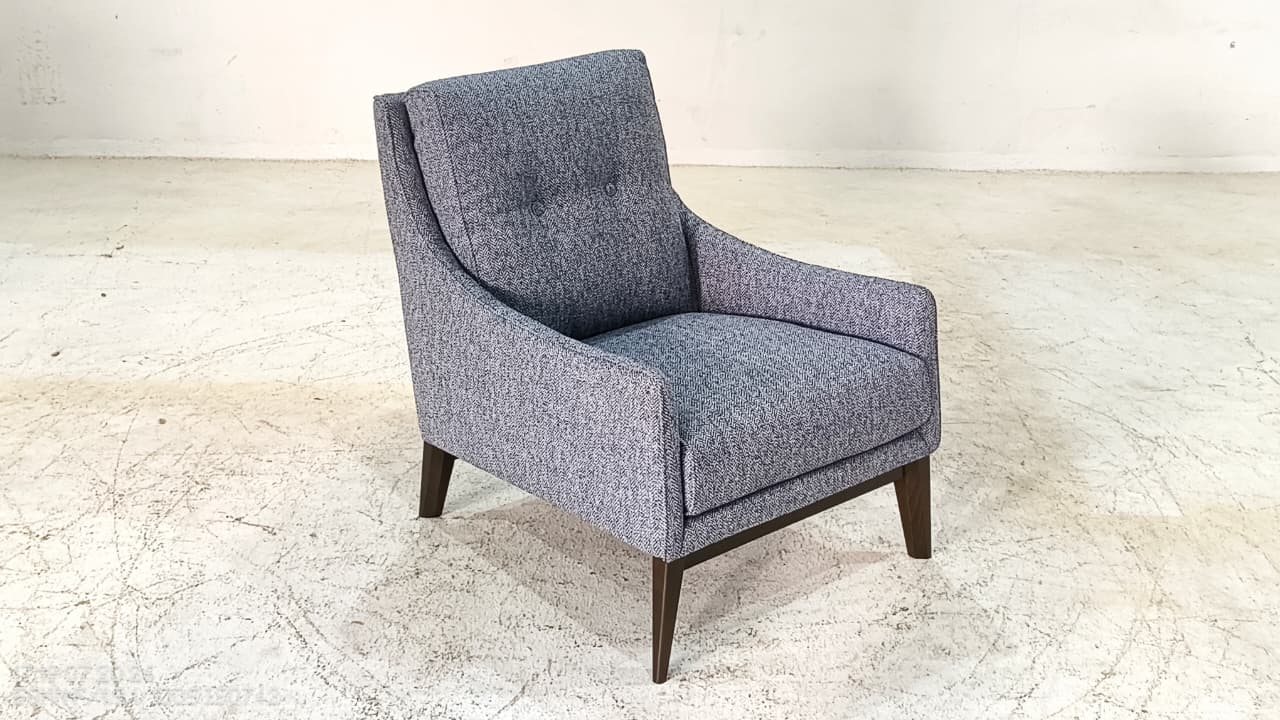 C011-003-10 - ARM CHAIR - BLR WH
