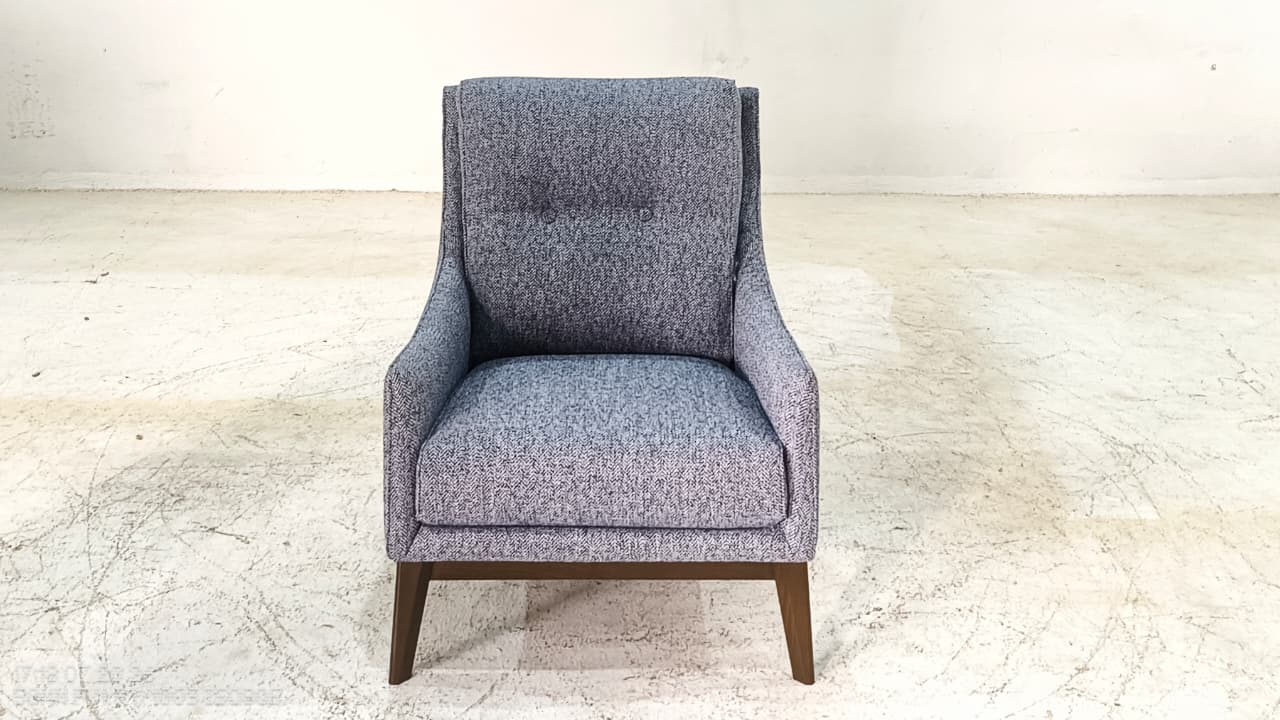 C011-003-10 - ARM CHAIR - BLR WH