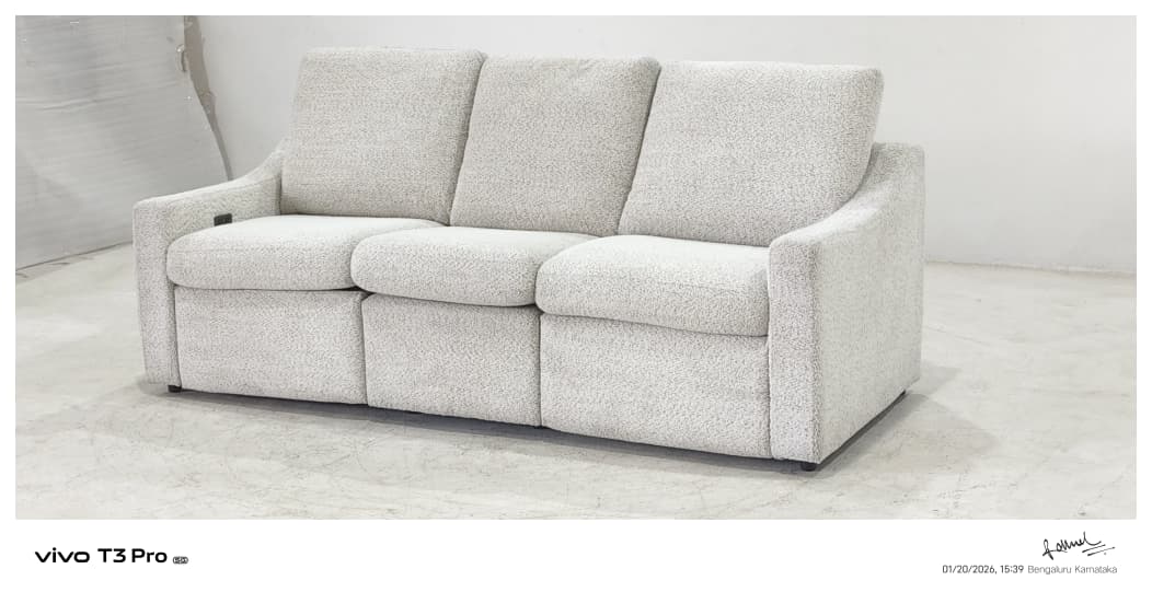 55113M - 3 SEATER RECLINER(ELECTRIC) - BLR WH