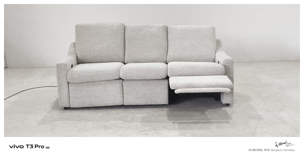 55113M - 3 SEATER RECLINER(ELECTRIC) - BLR WH