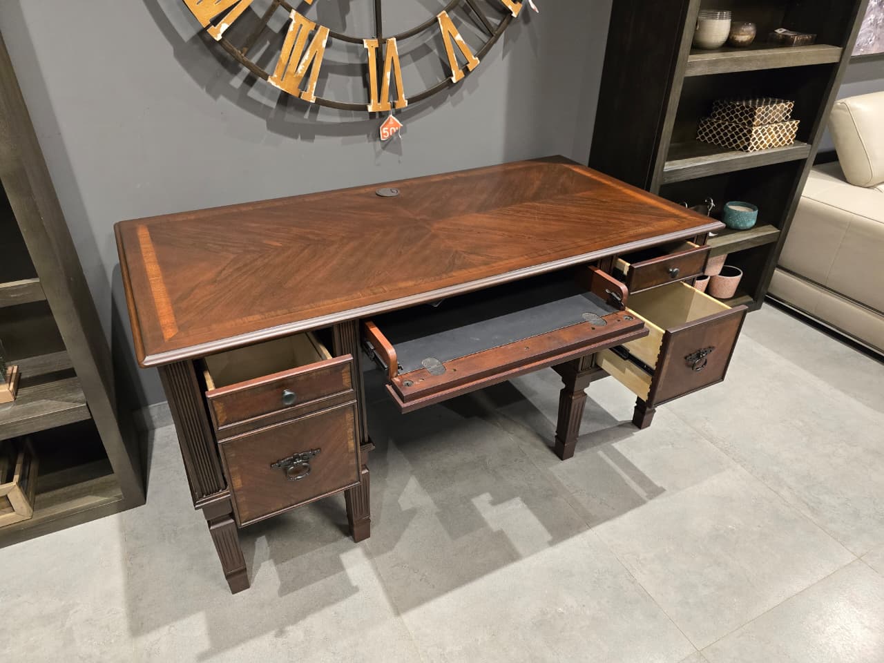H527-26 - HOME OFFICE DESK - OUTLET