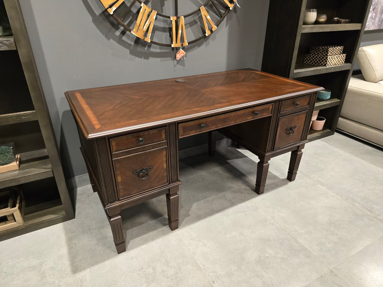 H527-26 - HOME OFFICE DESK - OUTLET