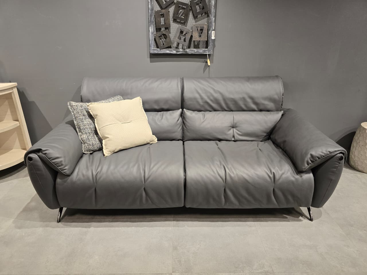 BY.760 - 3.5 SEATER - OUTLET