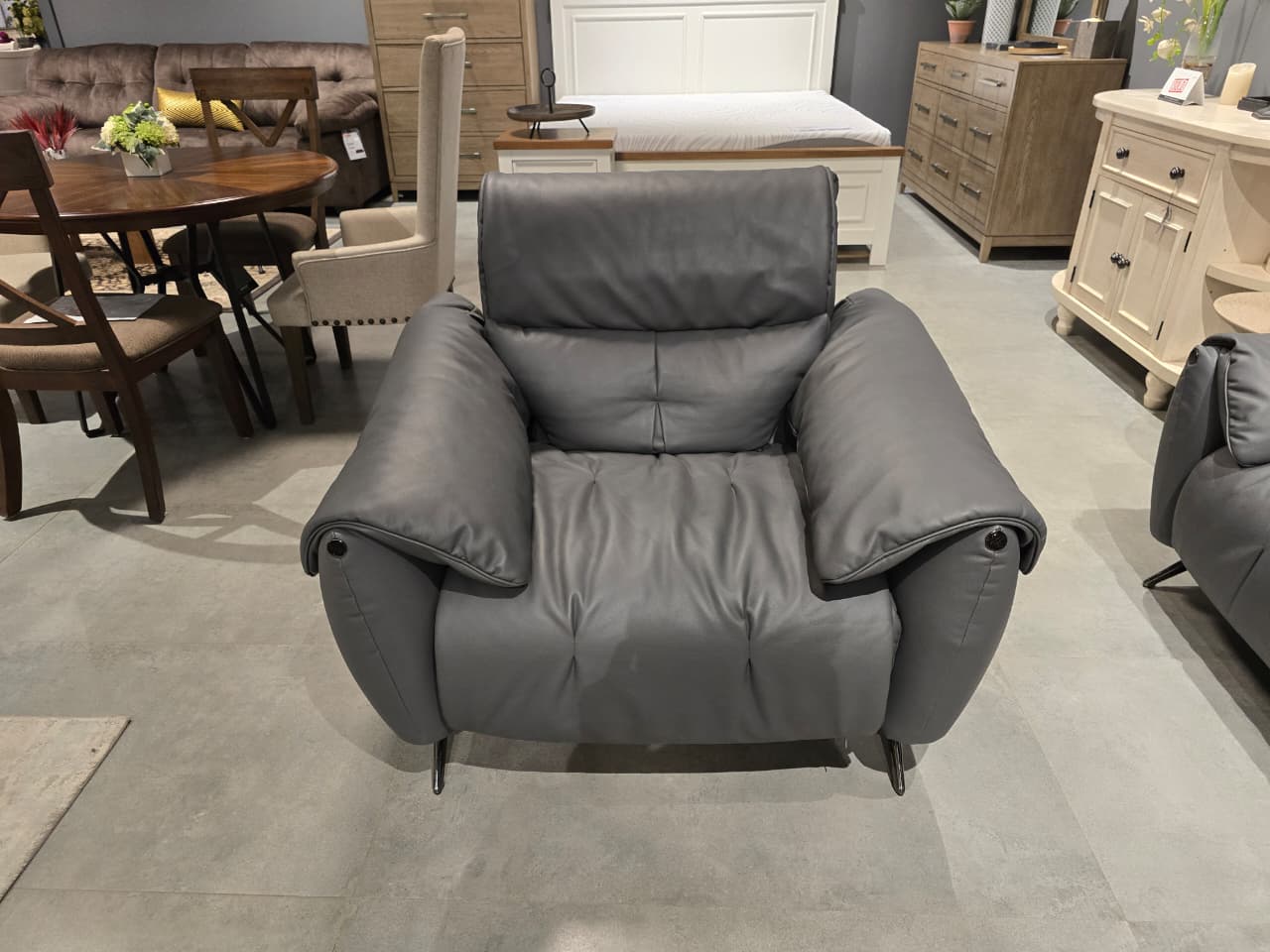 BY.760 - 1.5 SEATER - OUTLET