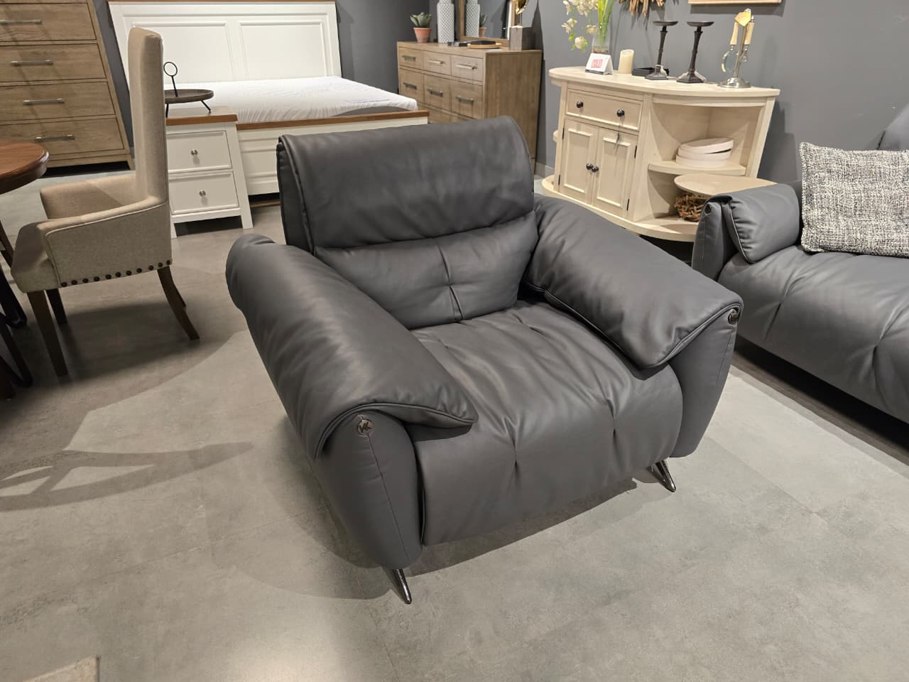 BY.760 - 1.5 SEATER - OUTLET