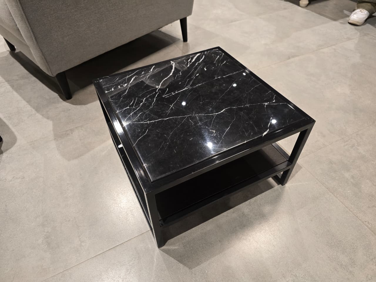 PT6116TD - SIDE TABLE - OUTLET