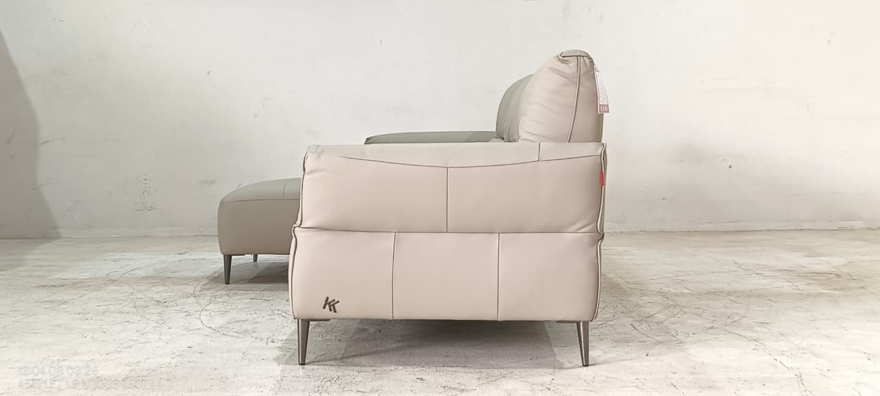 9635(4) - 3 SEATER+CHAISE - BLR WH