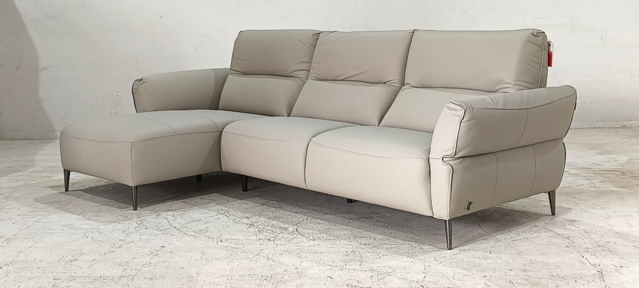 9635(4) - 3 SEATER+CHAISE - BLR WH