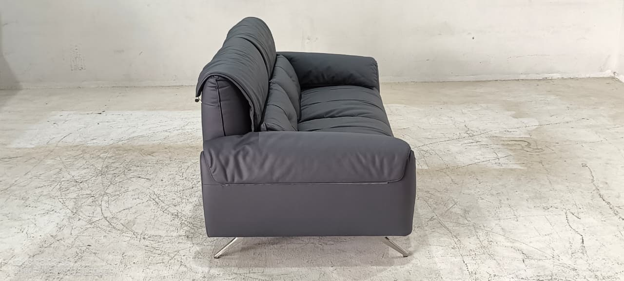 BY.760(1) - 3.5 SEATER - BLR WH