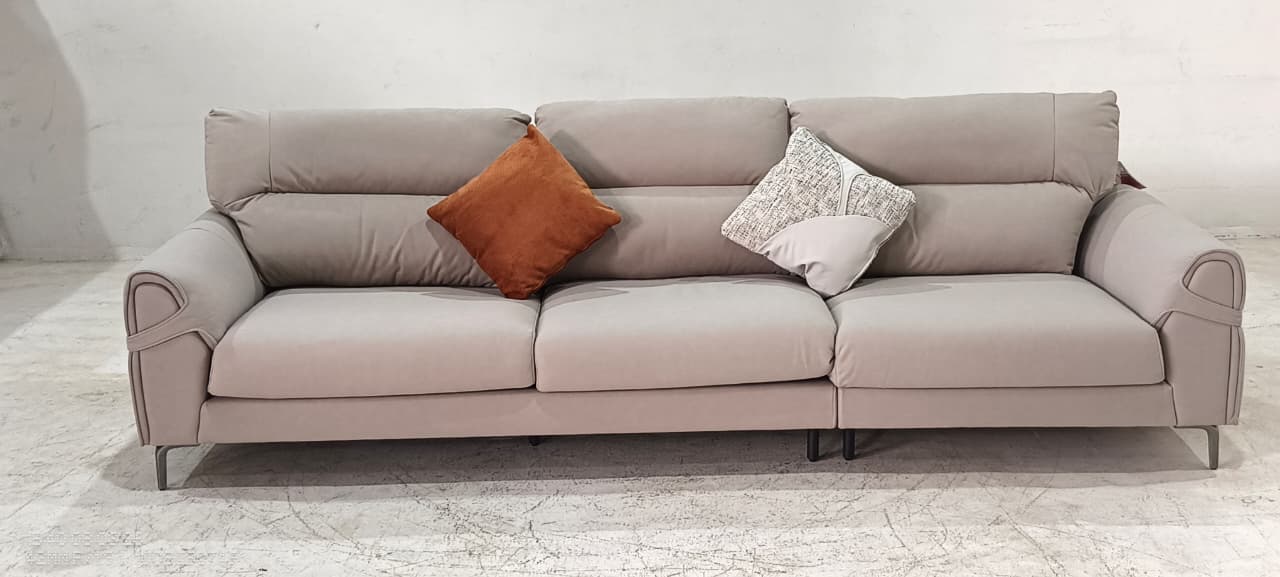 BY.751(2) - 4.5 SEATER - BLR WH