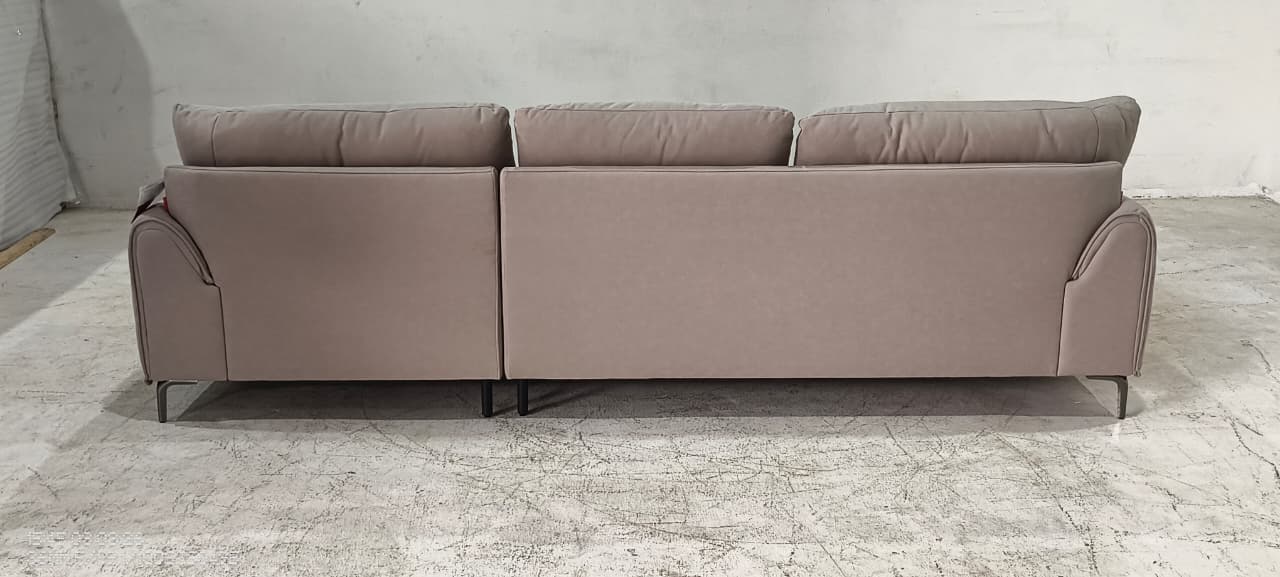 BY.751(2) - 4.5 SEATER - BLR WH