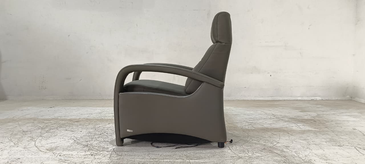 AW2312C - 1 SEATER RECLINER(ELECTRIC) - BLR WH