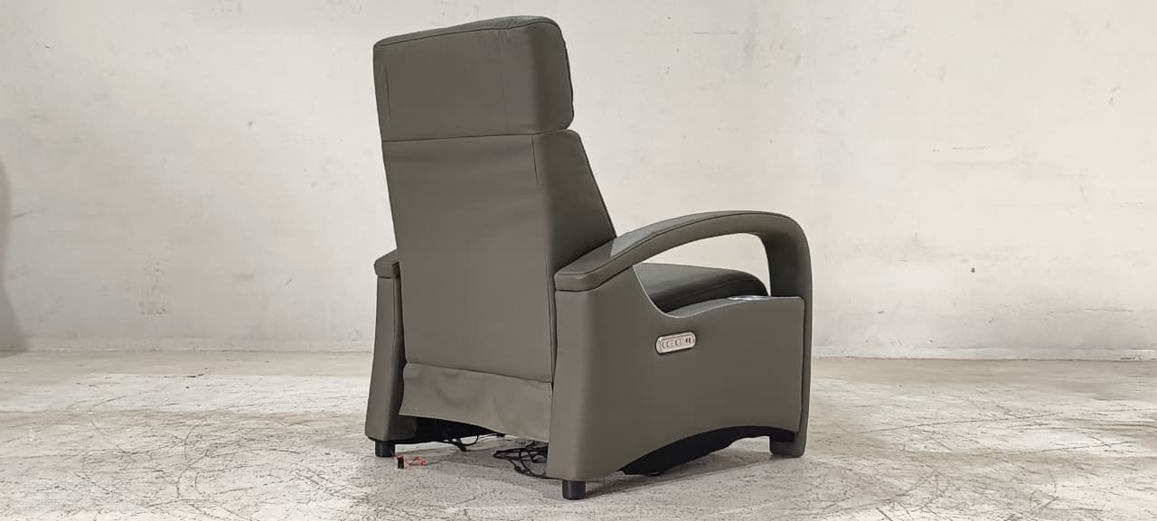 AW2312C - 1 SEATER RECLINER(ELECTRIC) - BLR WH