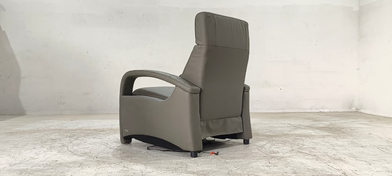 AW2312C - 1 SEATER RECLINER(ELECTRIC) - BLR WH